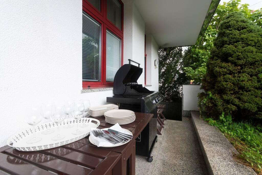 Unique With Private Pool, Cinema, Apartmán