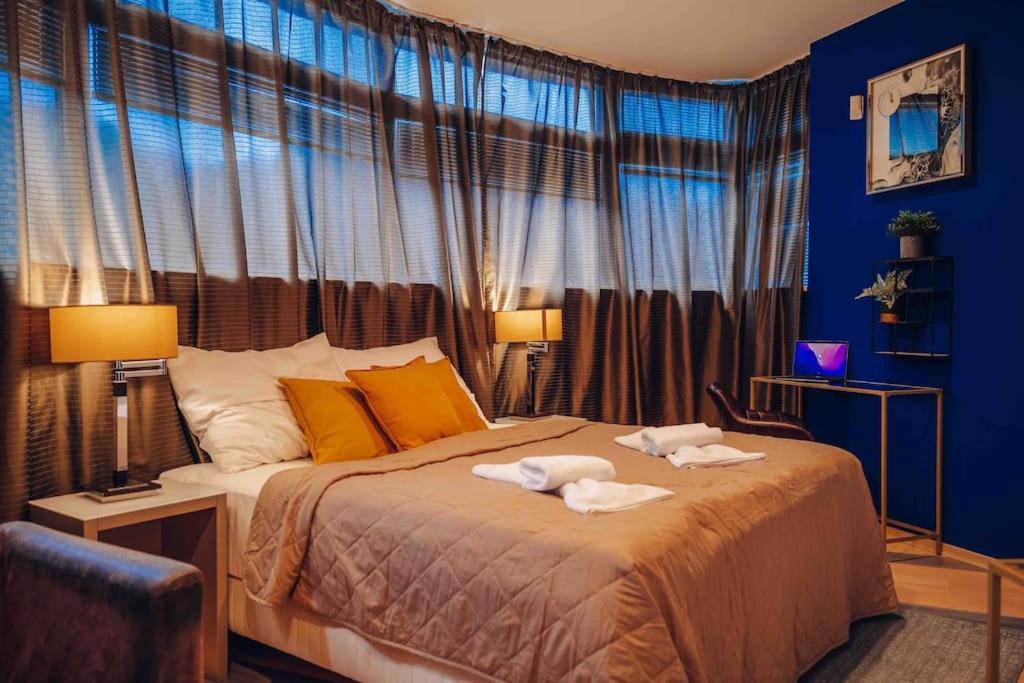 Unique With Private Pool, Cinema, Apartmán